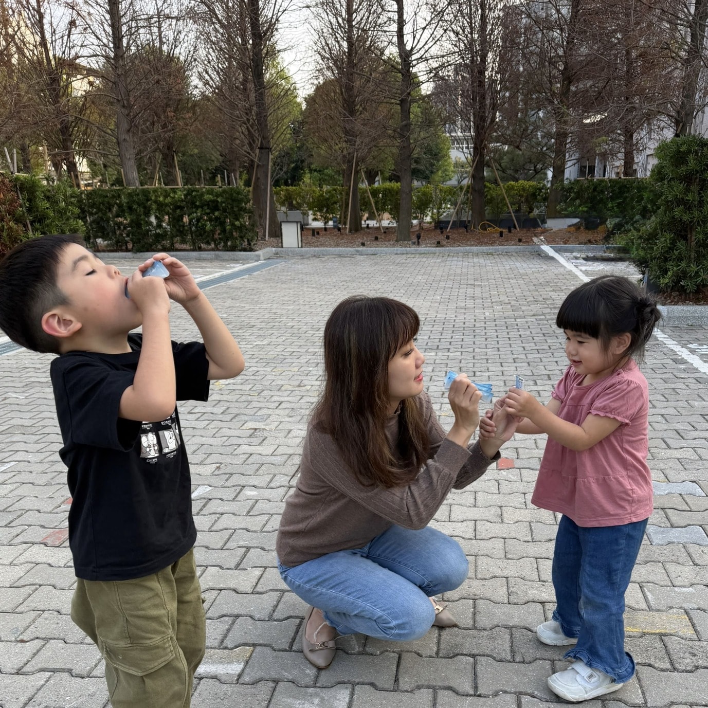 ｜Carloine｜兄妹倆從小到大最愛的卡蘿琳益生菌，兩寶媽真實評價！推薦專業升級版好朋友