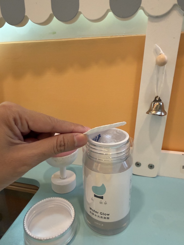 |Prior Skin序顏|雙寶媽咪口服玻尿酸推薦分享:亮研水光膠囊打造水潤彈嫩肌,用吃的膠原蛋白養成水潤肌保養品推薦 - 第11張圖 |Prior Skin序顏|雙寶媽咪口服玻尿酸推薦分享:亮研水光膠囊打造水潤彈嫩肌,用吃的膠原蛋白養成水潤肌保養品推薦